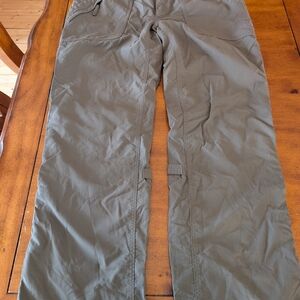 The North Face Woman's's Olive Cargo Pants